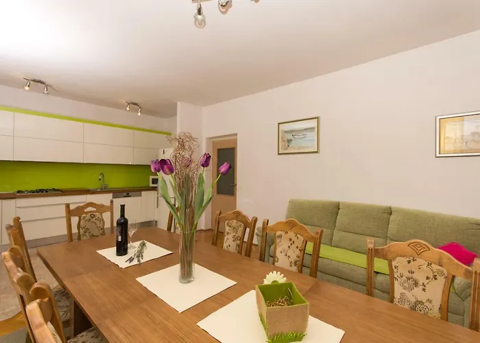 Domic Διαμέρισμα